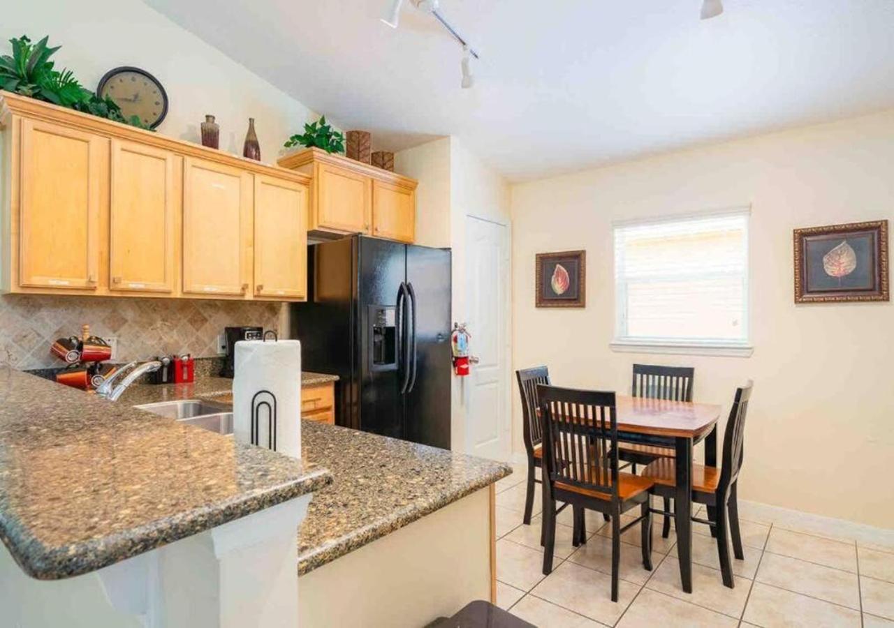 5 Bedroom, 7 Bed , 3 Bathroom Midterm Rental Home With Pool And Game Room, Near Disney Davenport Kültér fotó