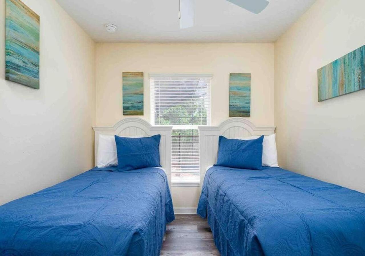 5 Bedroom, 7 Bed , 3 Bathroom Midterm Rental Home With Pool And Game Room, Near Disney Davenport Kültér fotó